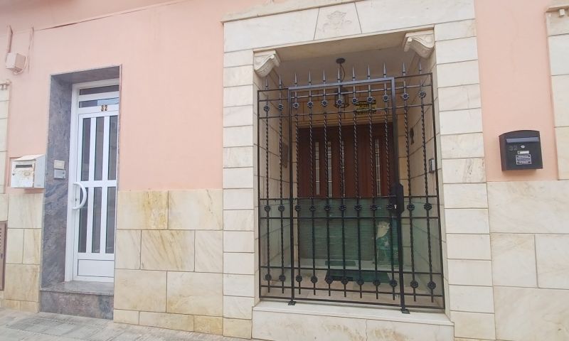 Verkoop. Villa in San Miguel de Salinas