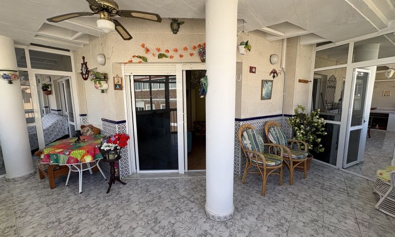Apartment in Torrevieja - Image 2