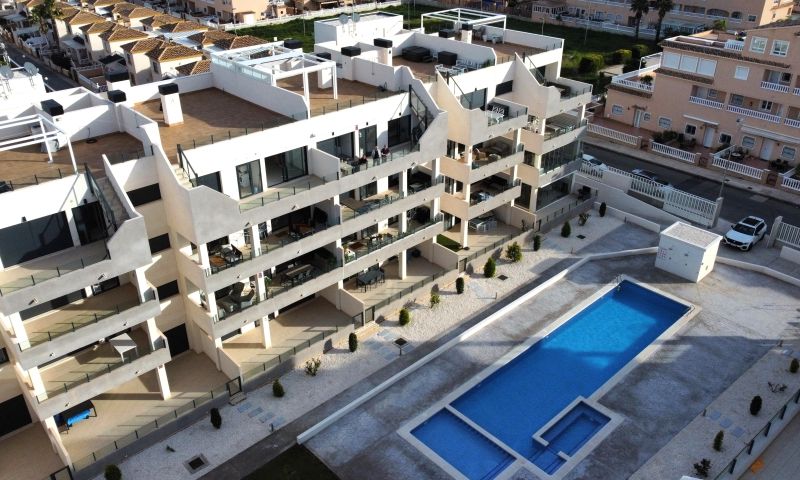 Apartment in Urbanizacion los Balcones - Image 3