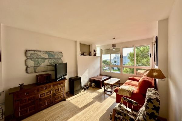 BEAUTIFUL APARTMENT WITH SEA VIEWS FOR SALE IN GRAN ALACANT