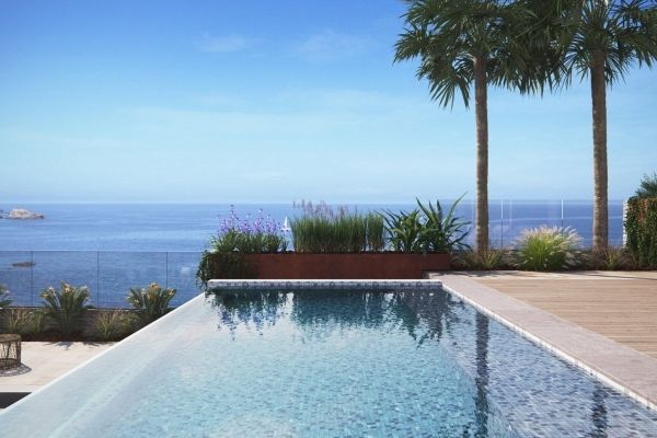 VILLA WITH SPECTACULAR SEA VIEWS. FIRST LINE OF THE COAST