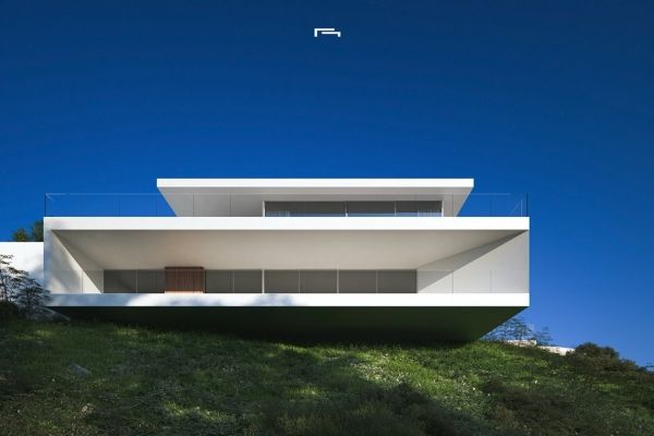 LUXURY NEW BUILD VILLA WITH THE SEA VIEWS IN MORAIRA