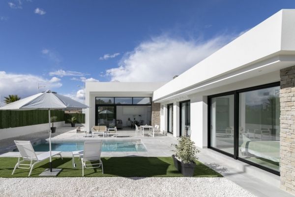 MODERN VILLAS IN CALASPARRA WITH PRIVATE POOL !!!