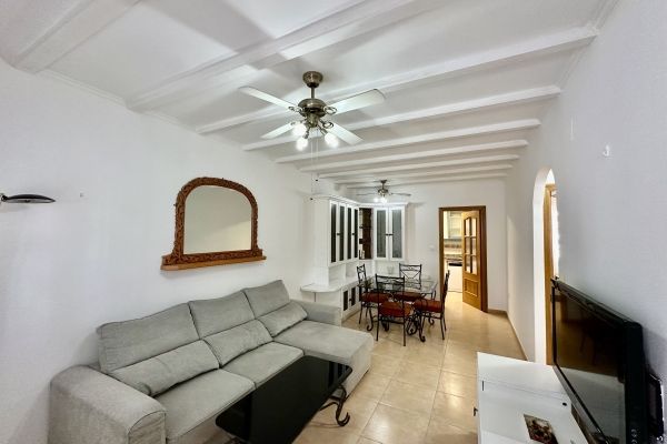 BONITO APARTAMENTO CON SOLARIUM PRIVADO EN PUERTO MARINO EN GRAN ALACANT