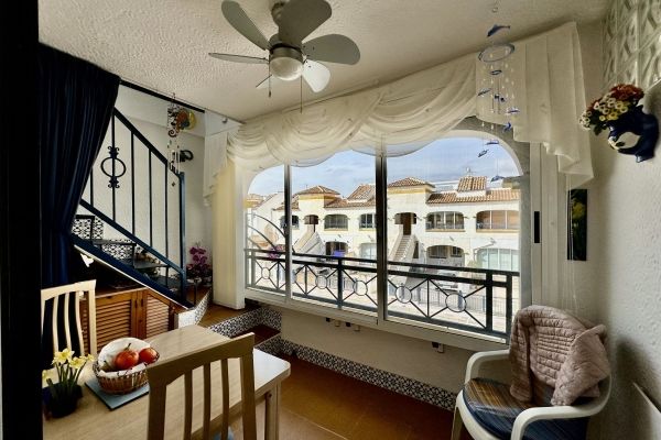 BEAUTIFUL TOP FLOOR APARTMENT WITH SOLARIUM IN ALTOMAR II