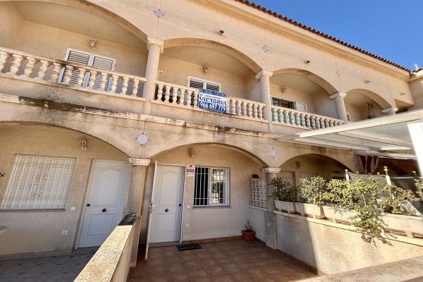 BEAUTIFUL BUNGALOW FOR SALE IN URBANIZATION PINO MAR IN GRAN ALACANT