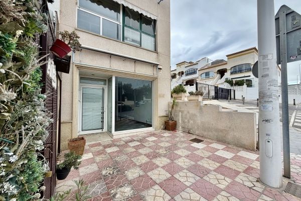 LOCAL COMERCIAL EN ALQUILER DE LARGA TEMPORADA EN GRAN ALACANT 