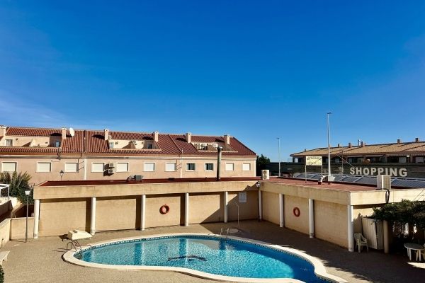 BEAUTIFUL BUNGALOW FOR SALE IN URBANIZATION PINO MAR IN GRAN ALACANT