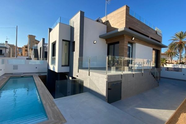 FANTASTIC MEDITERRANEAN VILLA 60 m TO THE BEACH AND WITH SEA VIEWS!!!!