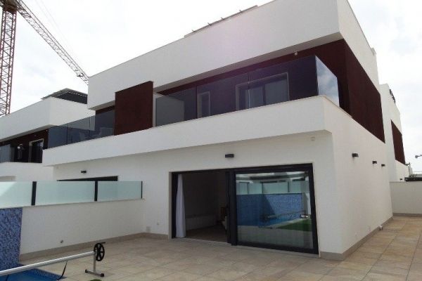 4 VILLAS PAREADAS DE OBRA NUEVA EN PILAR DE LA HORADADA