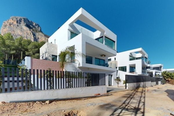 VILLAS DE OBRA NUEVA EN POLOP