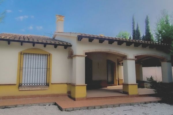 VILLA LLAVE EN MANO EN FUENTE ALAMO, MURCIA