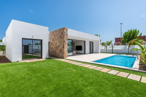 VILLAS DE OBRA NUEVA EN LOS ALCAZARES