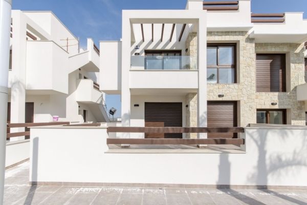 NEW BUILD RESIDENTIAL OF BUNGALOW APARTMENTS IN LOS BALCONES, TORREVIEJA