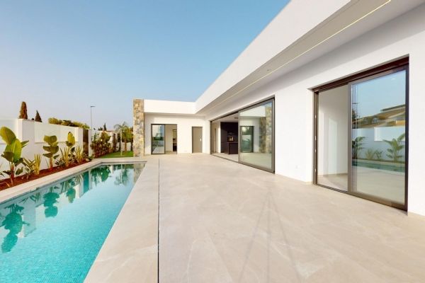 NEW BUILD VILLAS IN LOS ALCAZARES