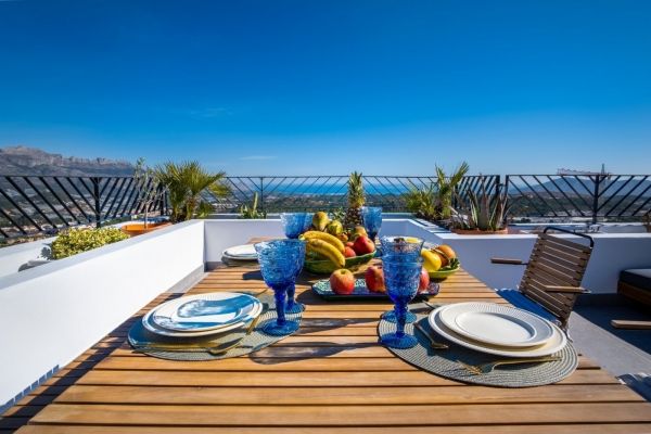 Chalets independientes a estrenar con vistas al mar en Polop (provincia de Alicante)