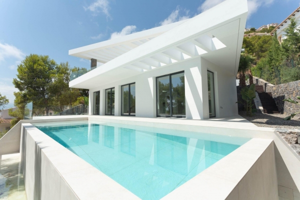 NEW BUILD KEY READY VLLA IN ALTEA HILLS