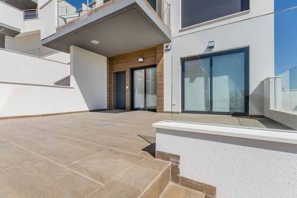 BUNGALOWS DE NUEVA CONSTRUCCIÓN EN SAN MIGUEL DE SALINAS