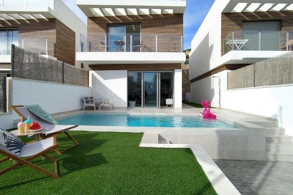 VILLAS MODERNAS DE OBRA NUEVA EN VILLAMARTIN