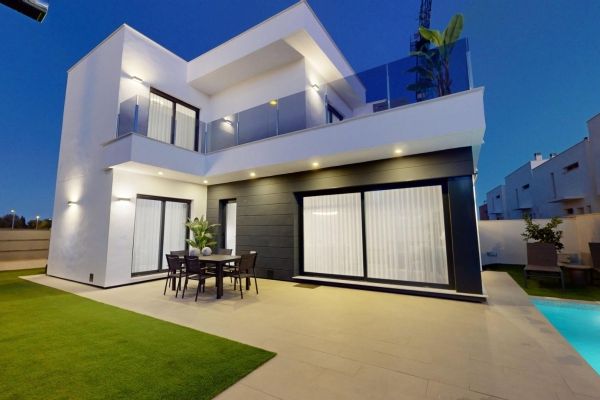 NEW BUILD VILLAS IN RODA GOLF RESORT