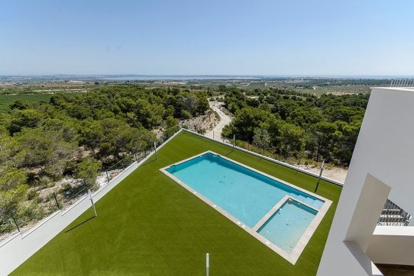 BUNGALOWS DE NUEVA CONSTRUCCIÓN EN SAN MIGUEL DE SALINAS