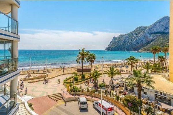 PRECIOSOS APARTAMENTOS CON VISTAS AL MAR EN CALPE