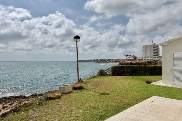 ESPECTACULAR VILLA DE LUJO