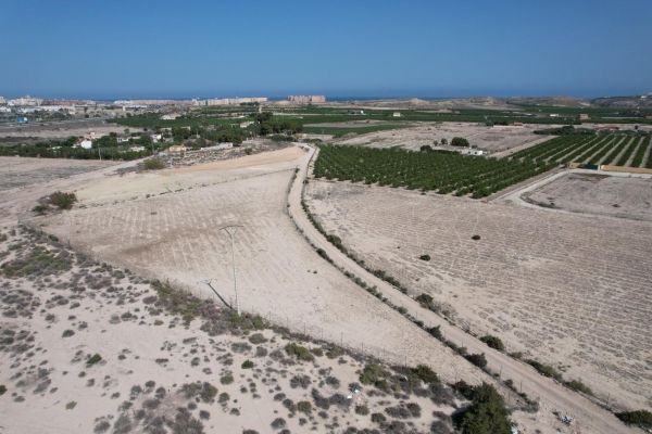 VENTA  PARCELA RUSTICA en Villamontes-Boqueres