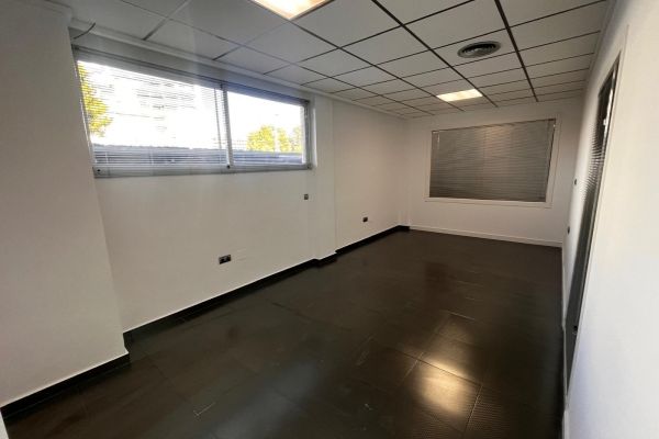 Local comercial reformado en alquiler  en Playa de San Juan