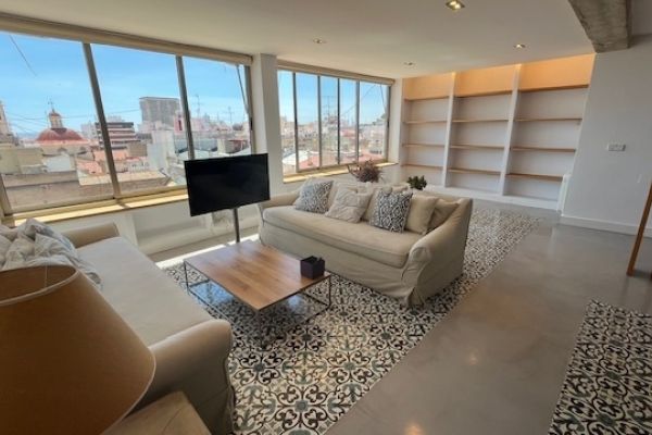 Stunning apartment for rent in Alicante