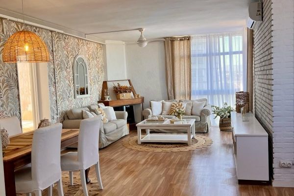 Luminoso piso a la venta en Vistahermosa Norte