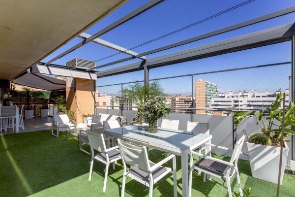 Ático a la venta en PAU 5 (Playa de San Juan)