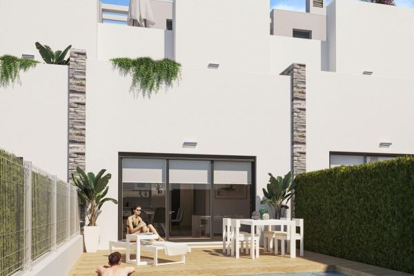 NEW BUILD TOWNHOUSES  IN TORREVIEJA