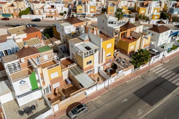 Encantadora Casa Adosada en Los Altos