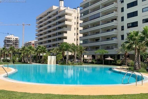 Apartamento en alquiler en el Pau 5