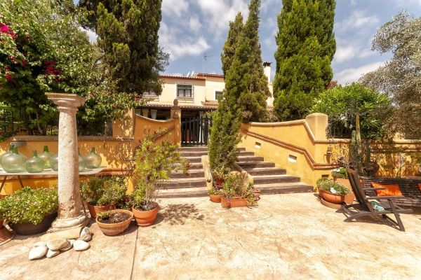 Luxury villa for sale in Vistahermosa (Alicante)