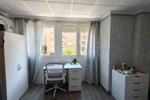 Piso en Valencia, excelente ubicación y rentabilidad