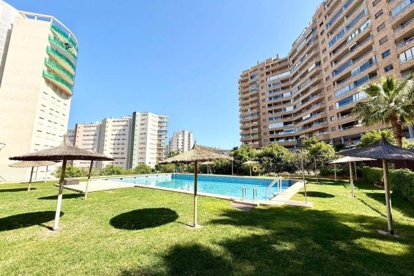 Amplio apartamento a la venta en Cala Finestrat