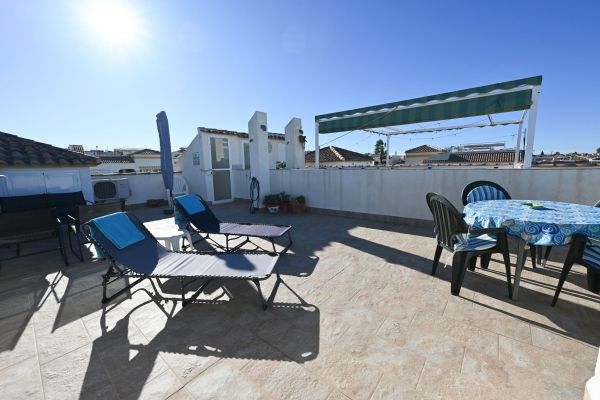 Bonito Planta Alta con Solarium  en Altomar II 