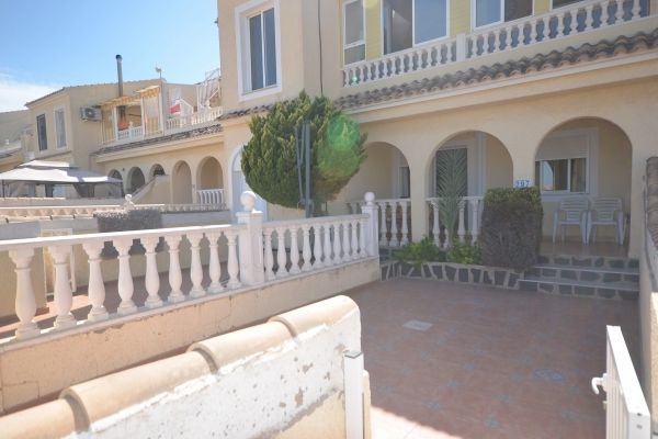 Beautiful Ground Floor Serena Apartment with Alicante bay views