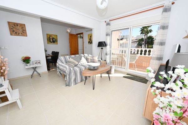 Charming Top Floor Apartment in Monte y Mar 