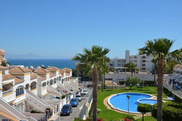 Impecable Apartamento en Planta Baja en Altomar II 