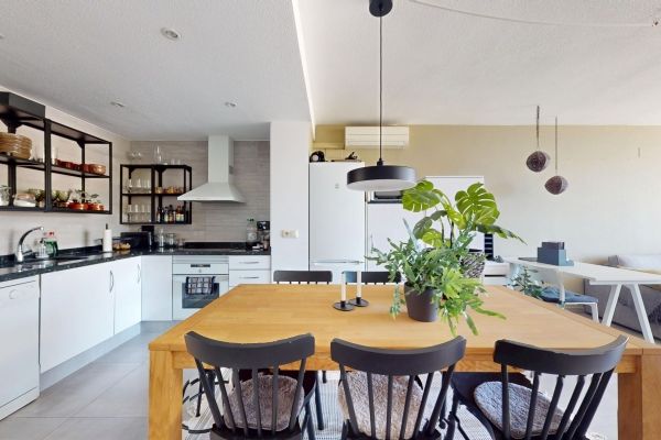 Stunning 2 storey house with Sea Views in the sought after complex of Gran Vista
