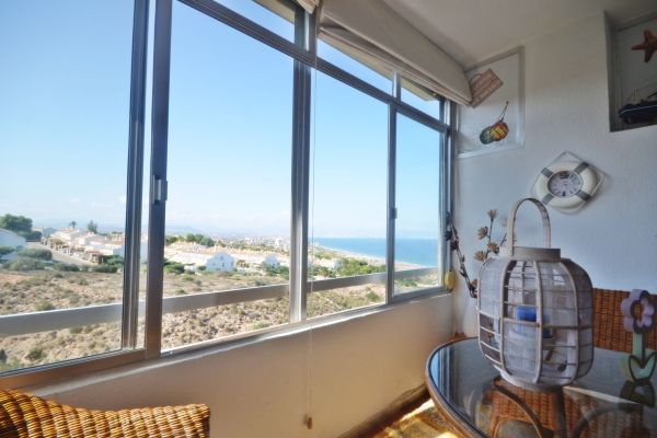 Apartamento con Vistas al Mar en Urb. Gran Alacant
