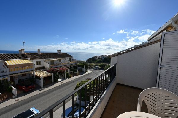 Fabulous Town House with Sea Views in Gran Vista 